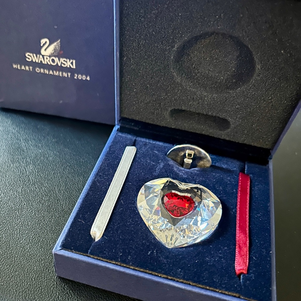 Swarovski Heart Ornament 2004